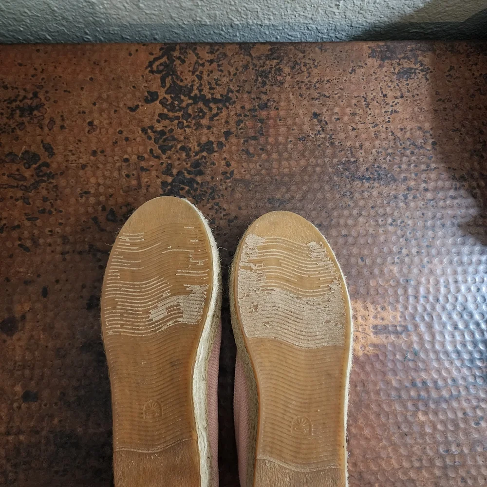 Soludos Embroidered Smoking Slipper in Dusty Pink